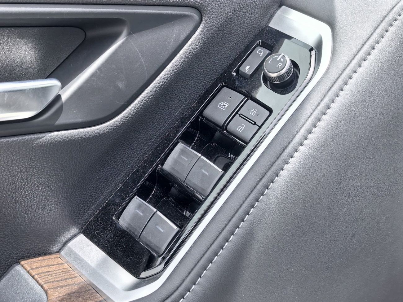 تويوتا لاند كروزر 2026 TOYOTA LAND CRUISER GXR 3.5L TWIN TURBO PETROL 5DOOR