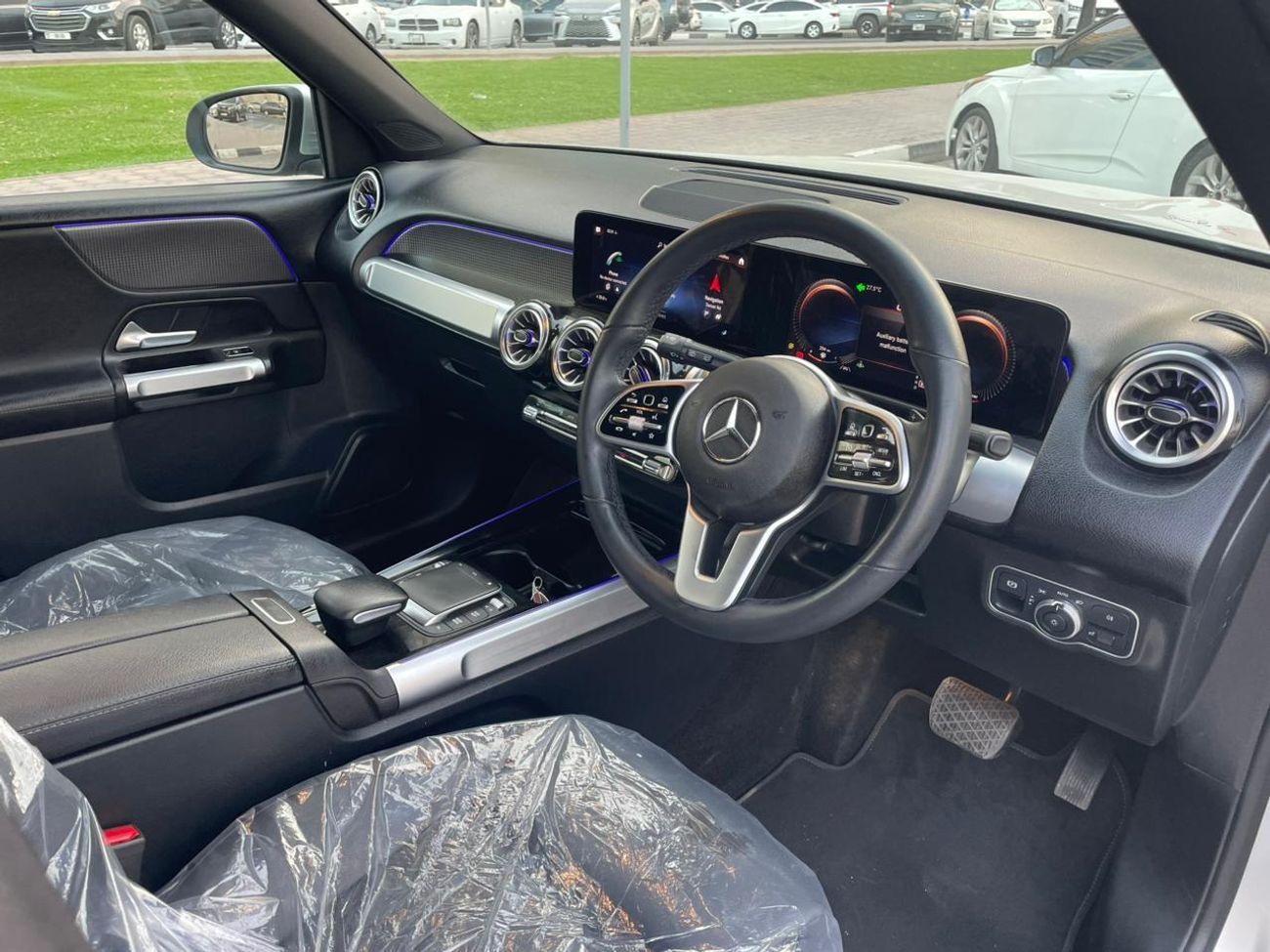 مرسيدس بنز GLB 200 GLB 200 ,PETROL 1.3L ,RIGHT HAND DRIVE ,ONLY FOR EXPORT AVAILABLE