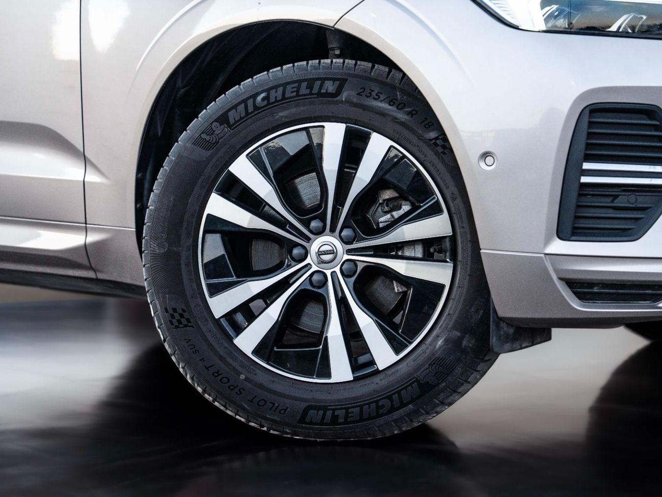 فولفو XC 60 B5 2.0T core