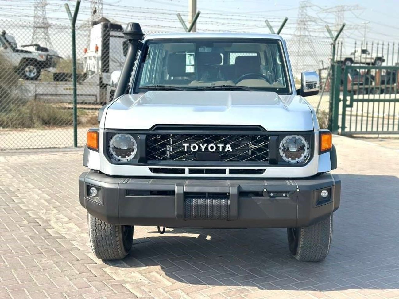 Toyota Land Cruiser 70 LC76 4.0L Petrol - Oman Spec Silver Color - 2025