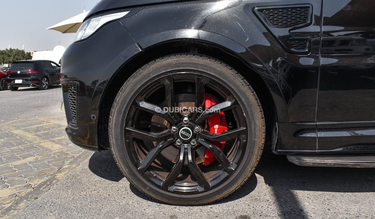Land Rover Range Rover Sport With SVR body Kit