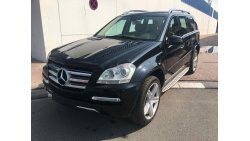 Mercedes-Benz GL 500 AGENCY MAINTAINED SINGLE OWNER GCC IN MINT CONDITION