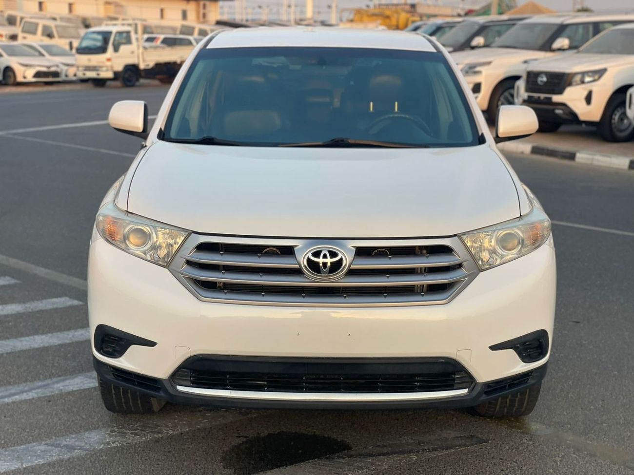 تويوتا هايلاندر 2012 Toyota Highlander LE+ MidOption - 3.5L V6 - 7 Seater - Fully Maintained - 90,000 Mileage
