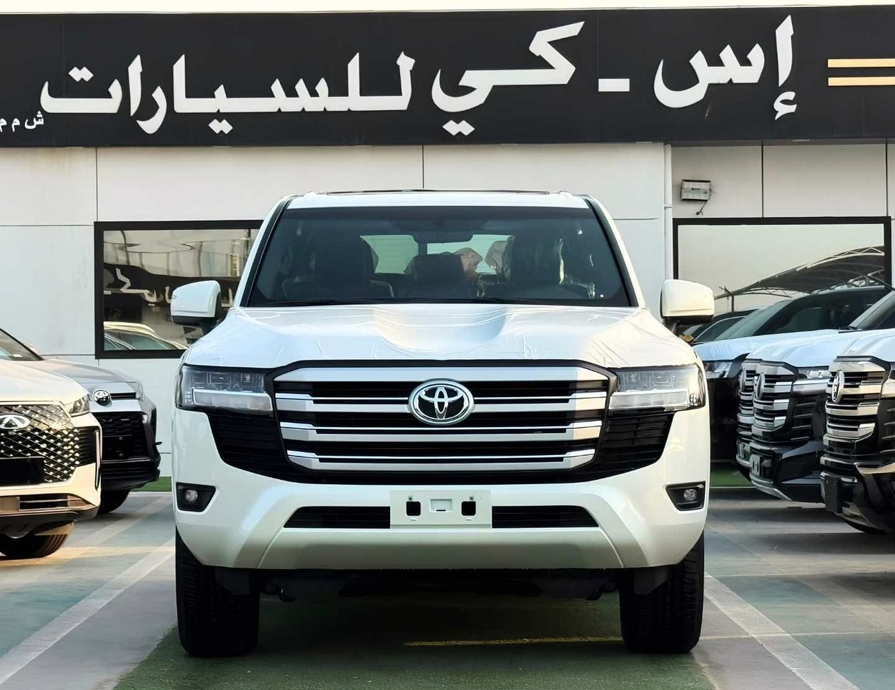 Toyota Land Cruiser GXR TWIN TURBO || 3.5L PETROL V6 | DRIVER PWR SEAT | SUNROOF | COOL BOX (CODE # GXR3B)