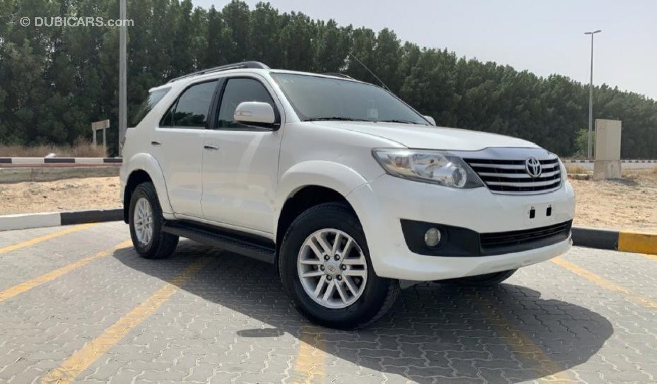 Toyota Fortuner 2014 V6 4.0 Ref#168