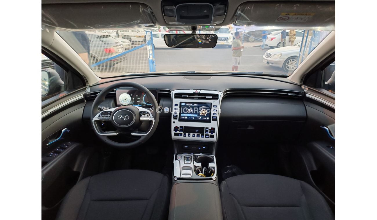 Hyundai Tucson 1.6L PETROL / DVD + CAMERA / REAR A/C (CODE # 95281)