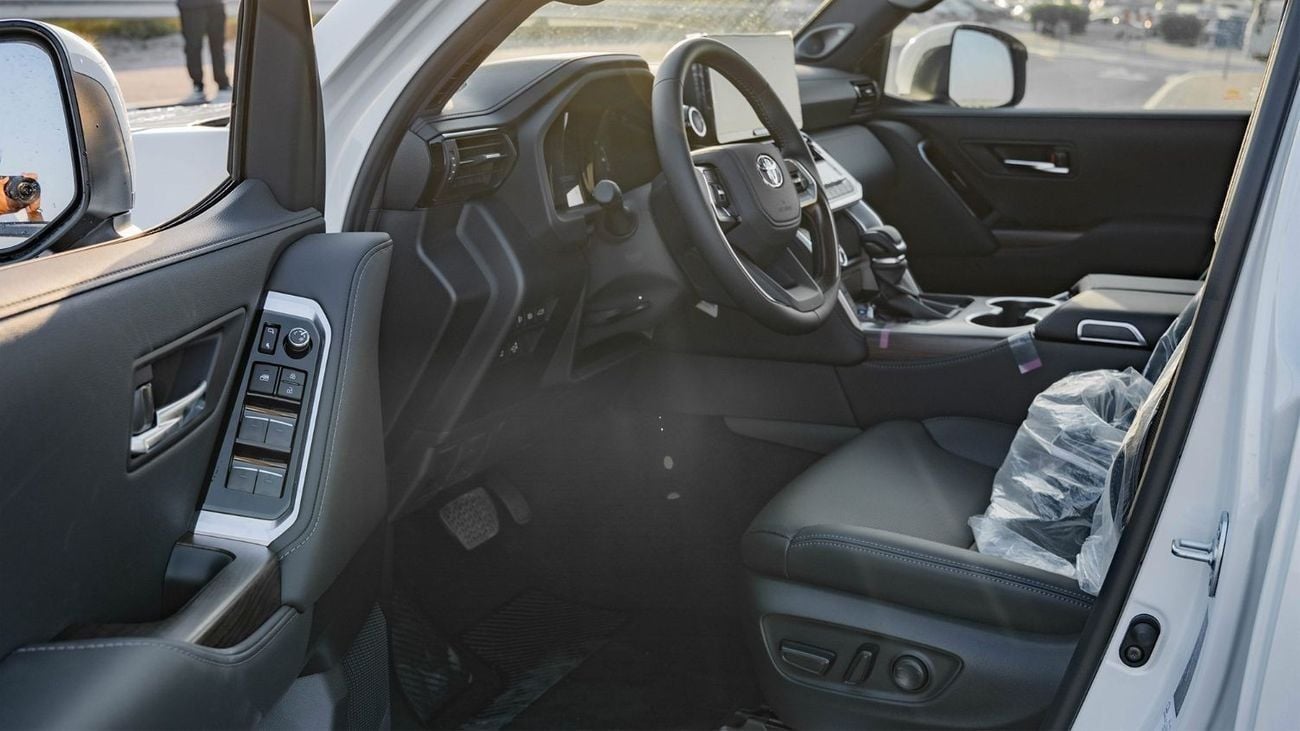 تويوتا لاند كروزر 2025 Toyota Land Cruiser 300 GXR 3.3L Twin Turbo AT Diesel (White)