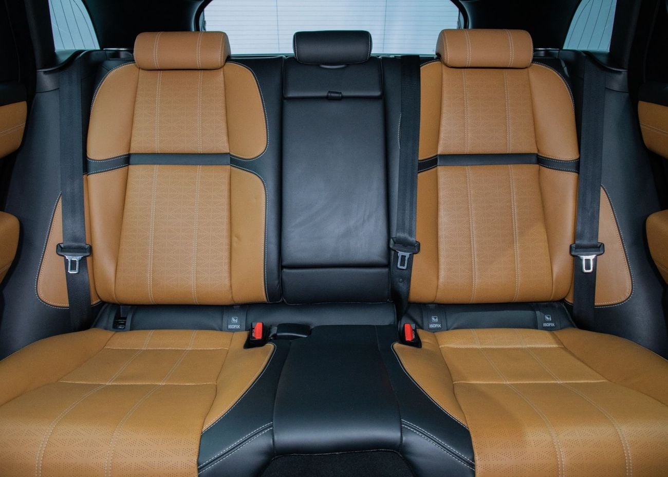 لاند روفر رينج روفر فيلار P400 R-Dynamic HSE