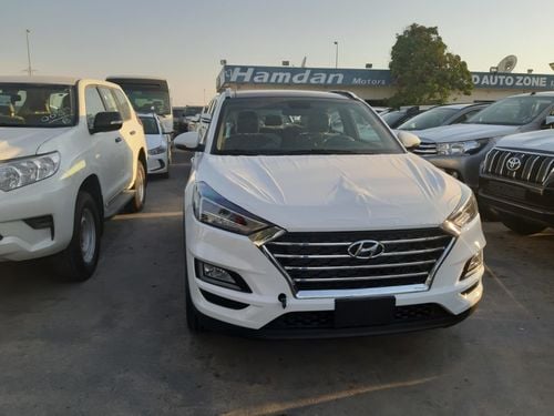 Hyundai Tucson 2.0 with sun roof