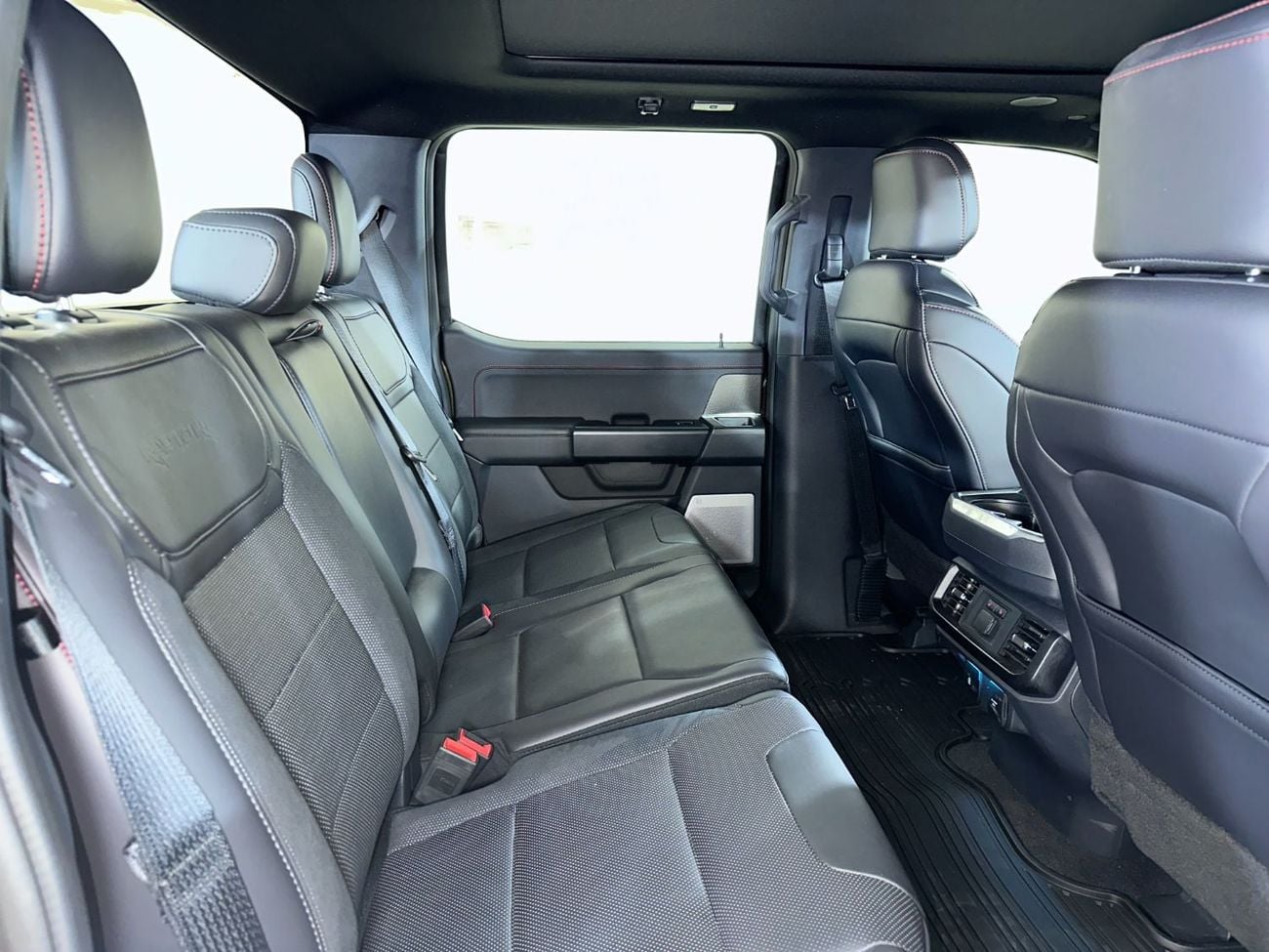 Ford F-150 RAPTOR R CREW /RP1625/AL TAYER MOTORS/AL QOUZ SHOWROOM