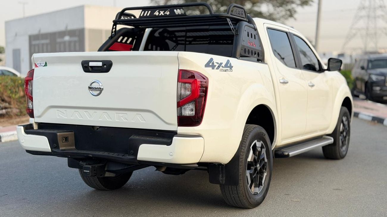 نيسان نافارا -