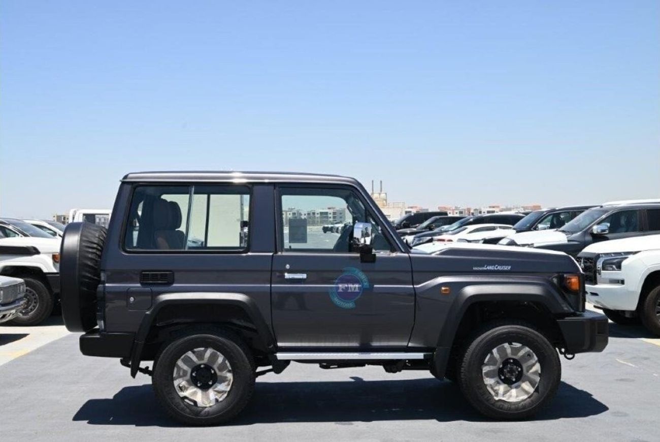 Toyota Land Cruiser 70 71 4.0L Petrol Automatic (Full Option)