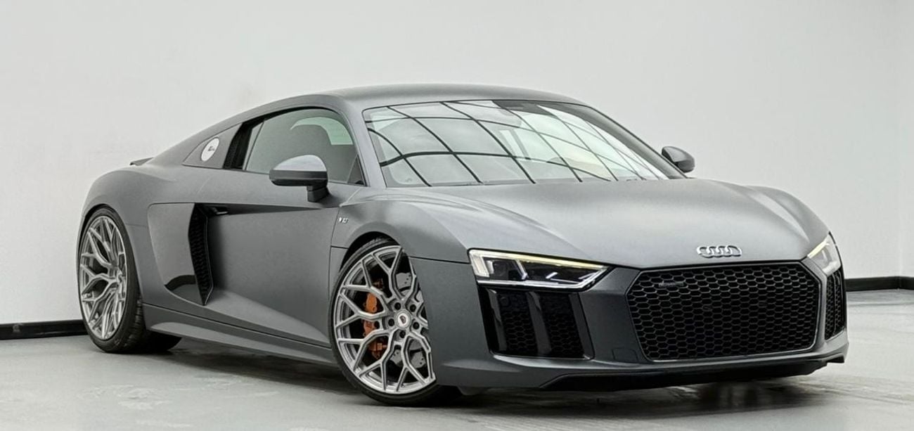 أودي R8 V10 RWD 5.2L (540 HP) 2016 Audi R8 V10 Quattro, Very Low Km, RECARO Seats, Fully Loaded, Excellent C
