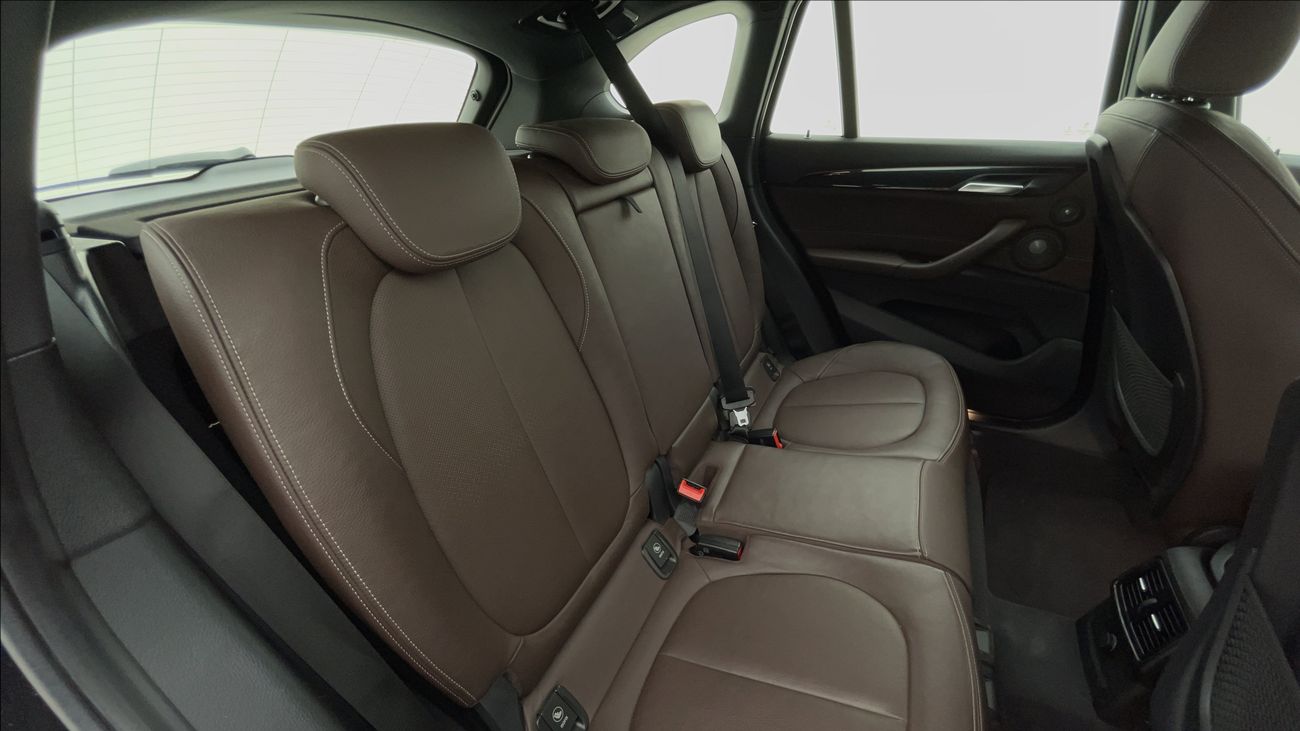 بي أم دبليو X1 XDRIVE 25I M SPORT 2 | بدون دفعة مقدمة | اختبار القيادة في المنزل