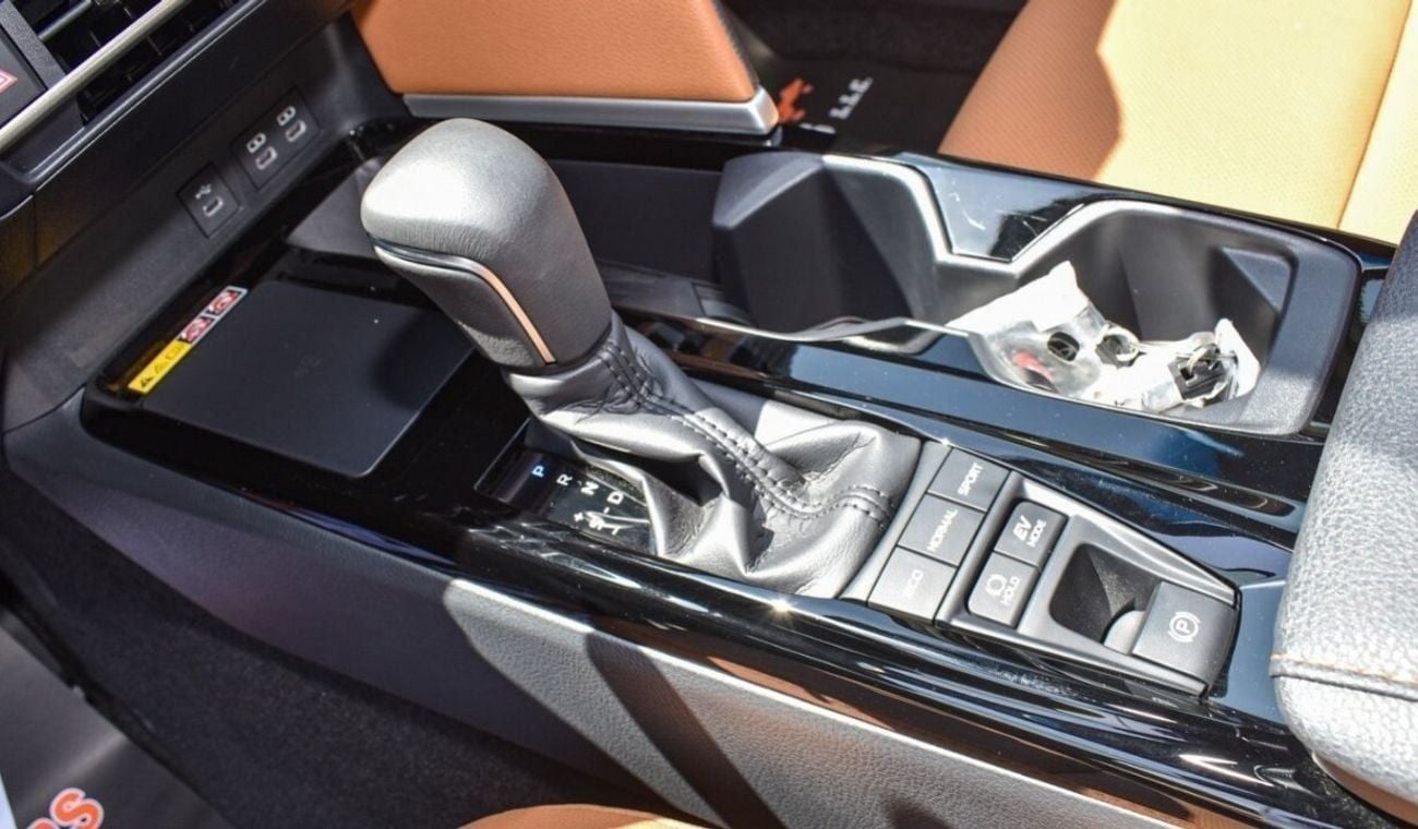 Toyota Camry Lumiere 2.5L HEV