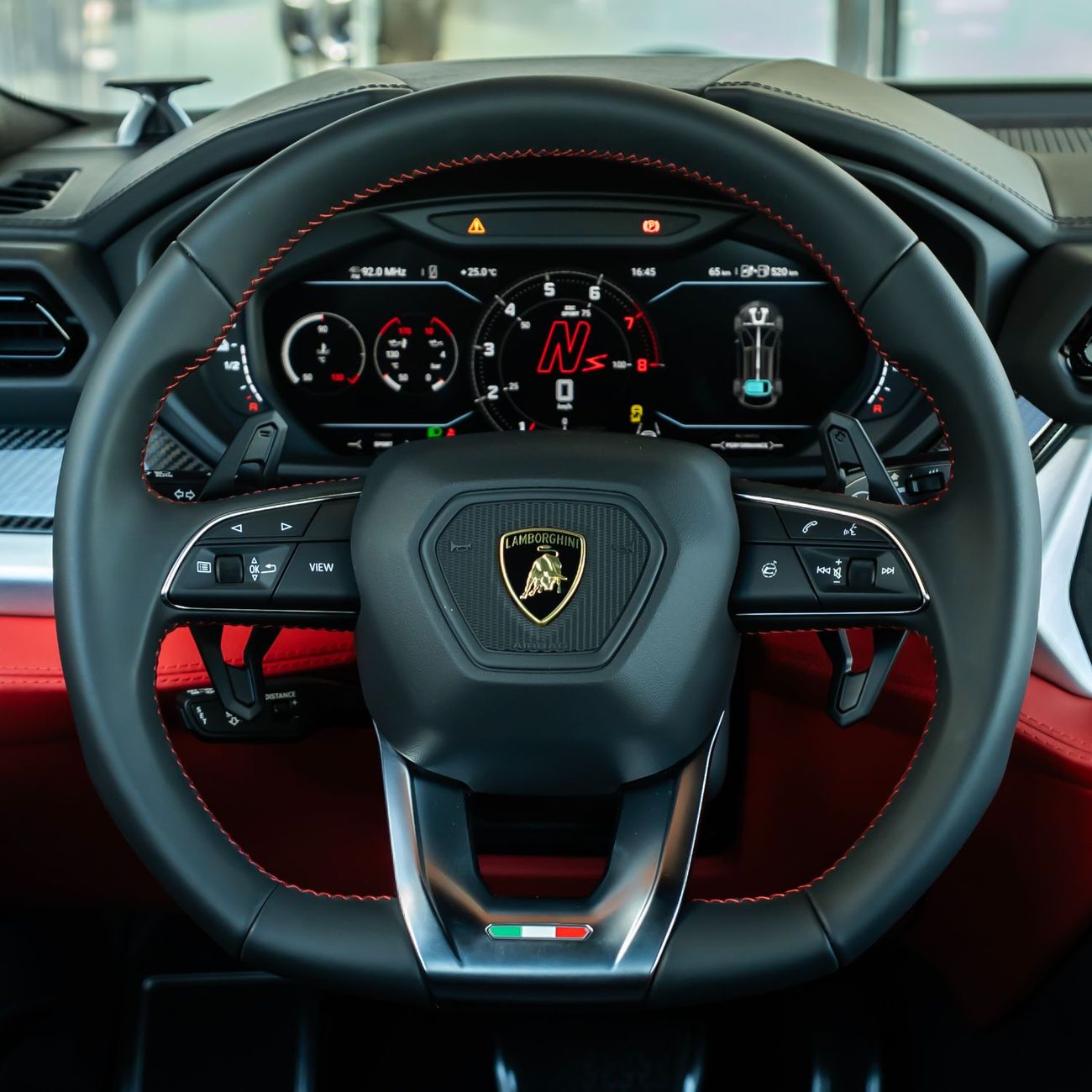 لامبورغيني اوروس 520