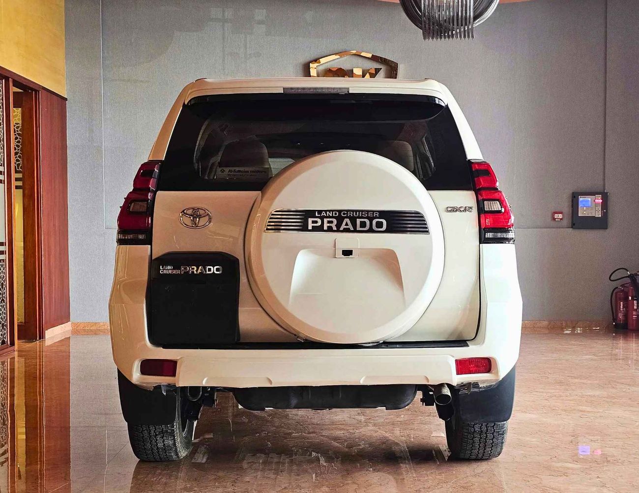 تويوتا برادو GXR/ 4.0 V6 / SUNROOF / FABRIC SEATS / FULL OPTION / GCC / EXPORT ONLY / LOT#38740