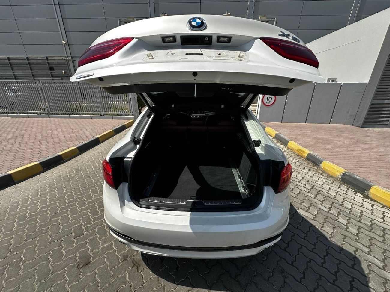 BMW X6 xDrive 35i 3.0L