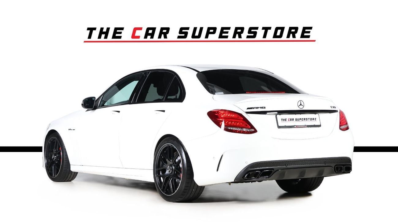 مرسيدس بنز C 63 AMG Std 4.0L Sedan 2017-MERCEDES BENZ C63 AMG-FULL SERVICE HISTORY-IMMACULATE CAR