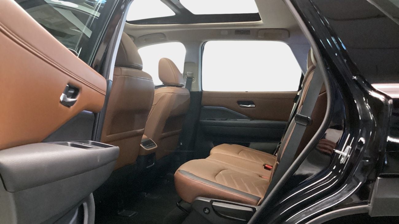 نيسان باثفايندر SL | شامل الضمان | 0 ﺪﻔﻋﺓ ﺃﻮﻟﻯ