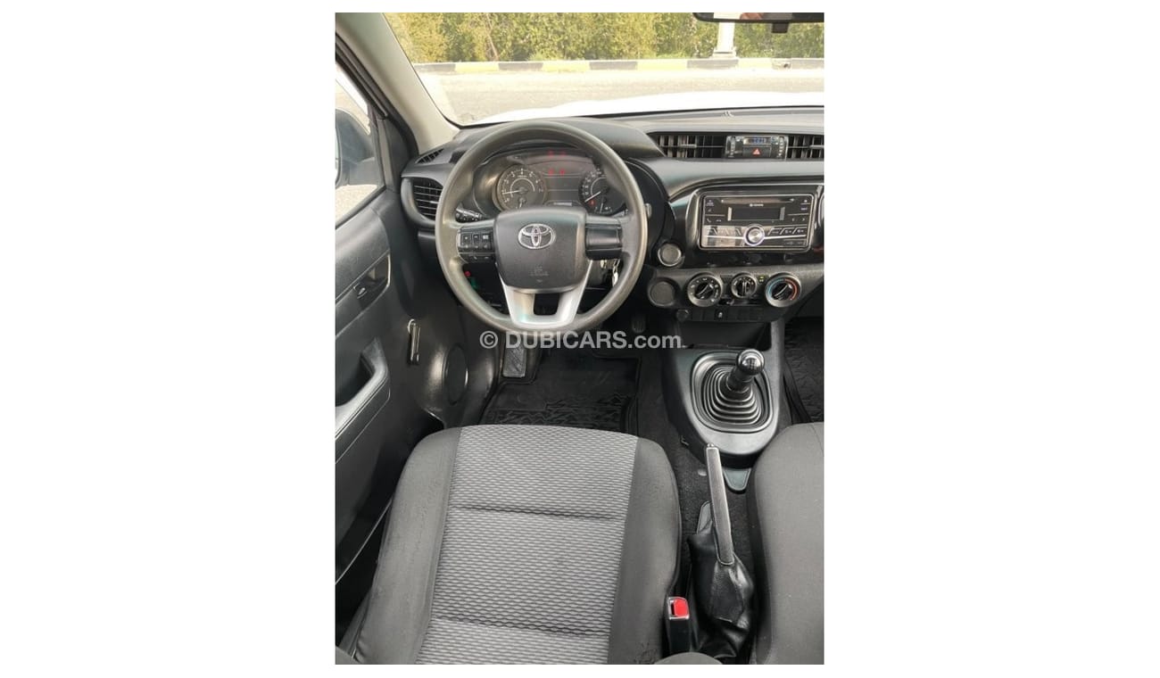Toyota Hilux TOYOTA HILUX   GL   (GCC SPEC) - 2019- VERY GOOD CONDITION