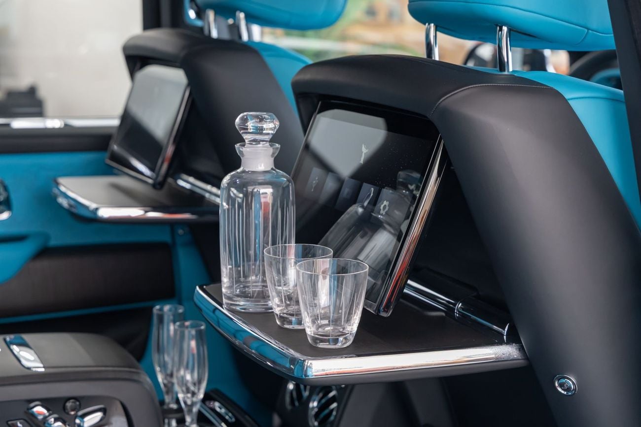 Rolls Royce Cullinan ROLLS-ROYCE CULLINAN | WARRANTY AVAILABLE PITSTOP 360AGMC | SILVER BADGE | BESPOKE TURQUOISE LEATHER