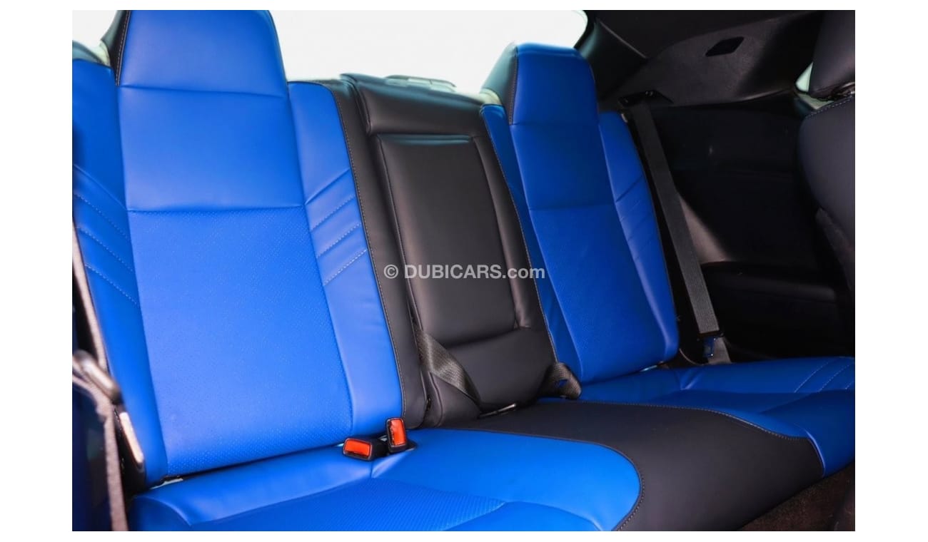 Dodge Challenger Dodge Challenger R/T / 2018 / USA / 5.7L 375HP