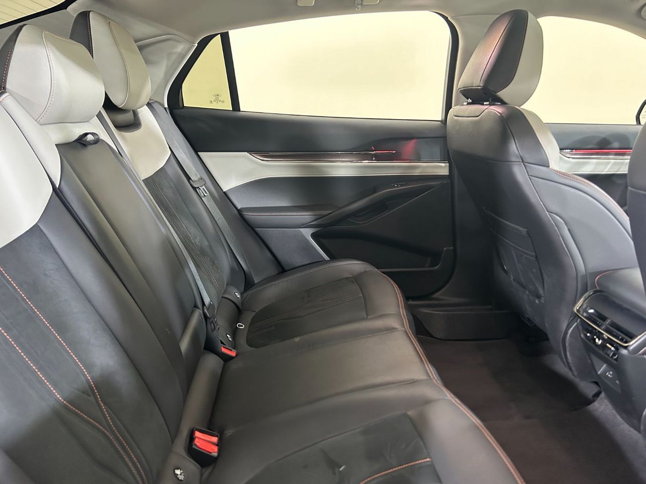 Ford Taurus TPC3223 TAURUS TITANIUM 2.0L GTDI AT LTHR