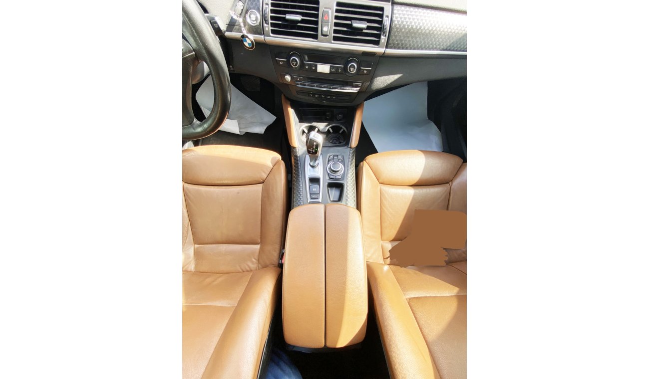 BMW X6 GOLD 2011 V8 SUPER LUXURY SUV