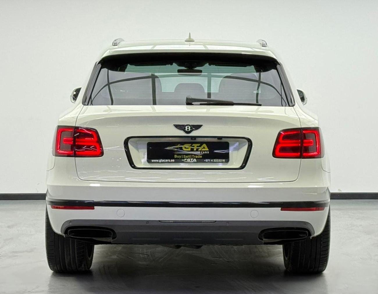 Bentley Bentayga 2018 Bentley Bentayga W12, Service History, Fully Loaded, Excellent Condition, GCC