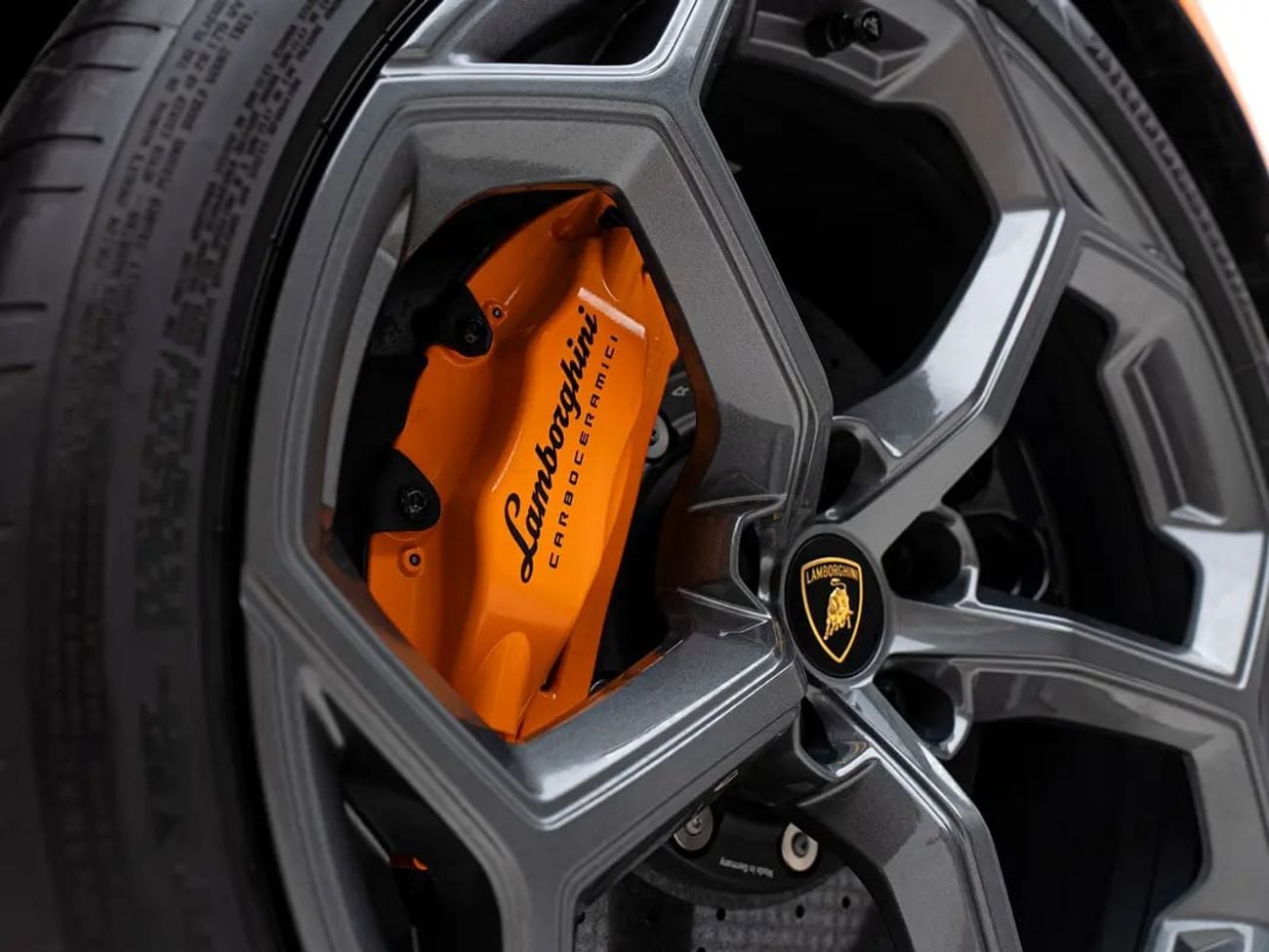 Lamborghini Huracan Tecnica | GCC Specs | Dealer Warranty Service Contract