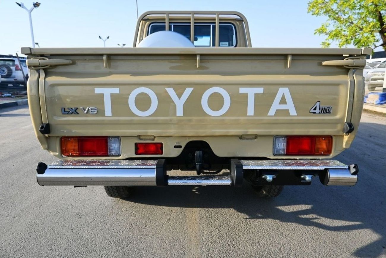 تويوتا لاند كروزر بيك آب تويوتا لاند كروزر 2024 بنزين 4.0L