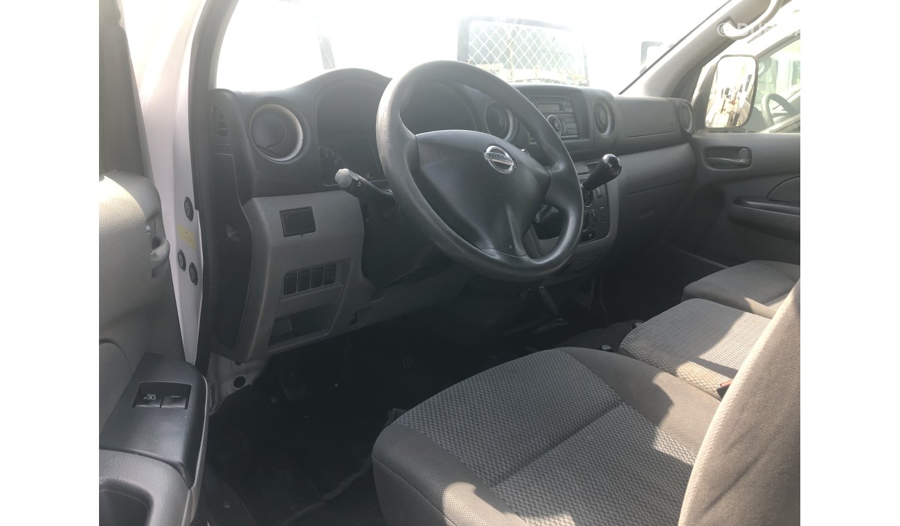 نيسان أورفان Nissan Urvan Nv350 13 seater,model:2016. free of accident with low mileage