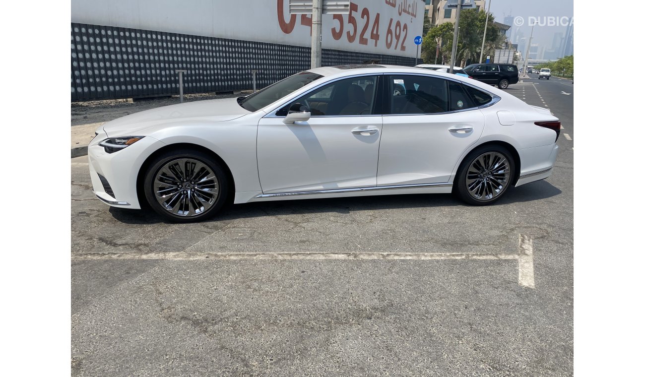 Lexus LS500 Brand new Lexus LS 500 Twin Turbo model 2021 (Al Futtaim) 7,900 KM