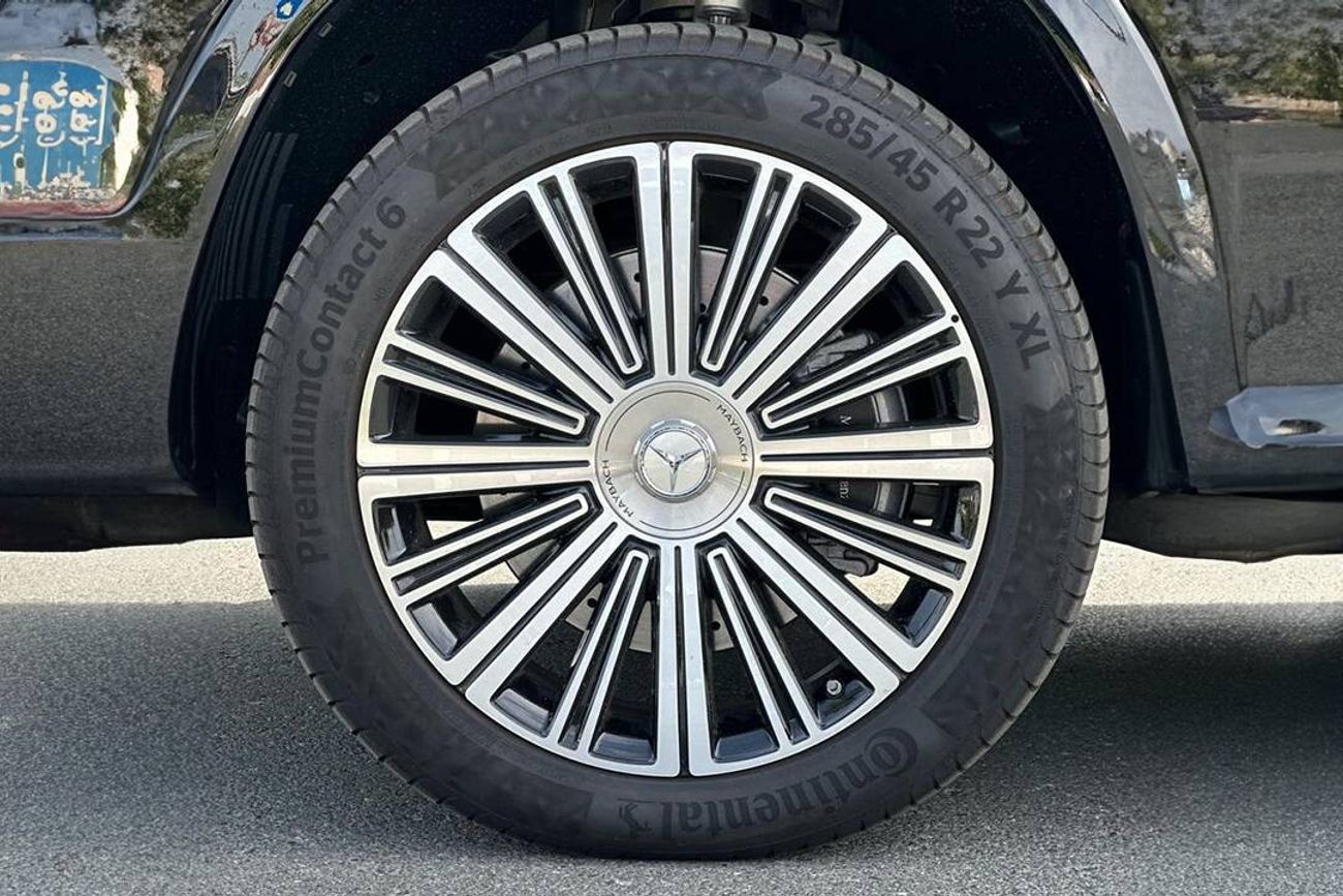 Mercedes Maybach GLS600 Maybach Ultra Luxurious , 4MATIC, V8 4.0L, New 0Km, With 3 Years or 100,000 Km WARRANTY