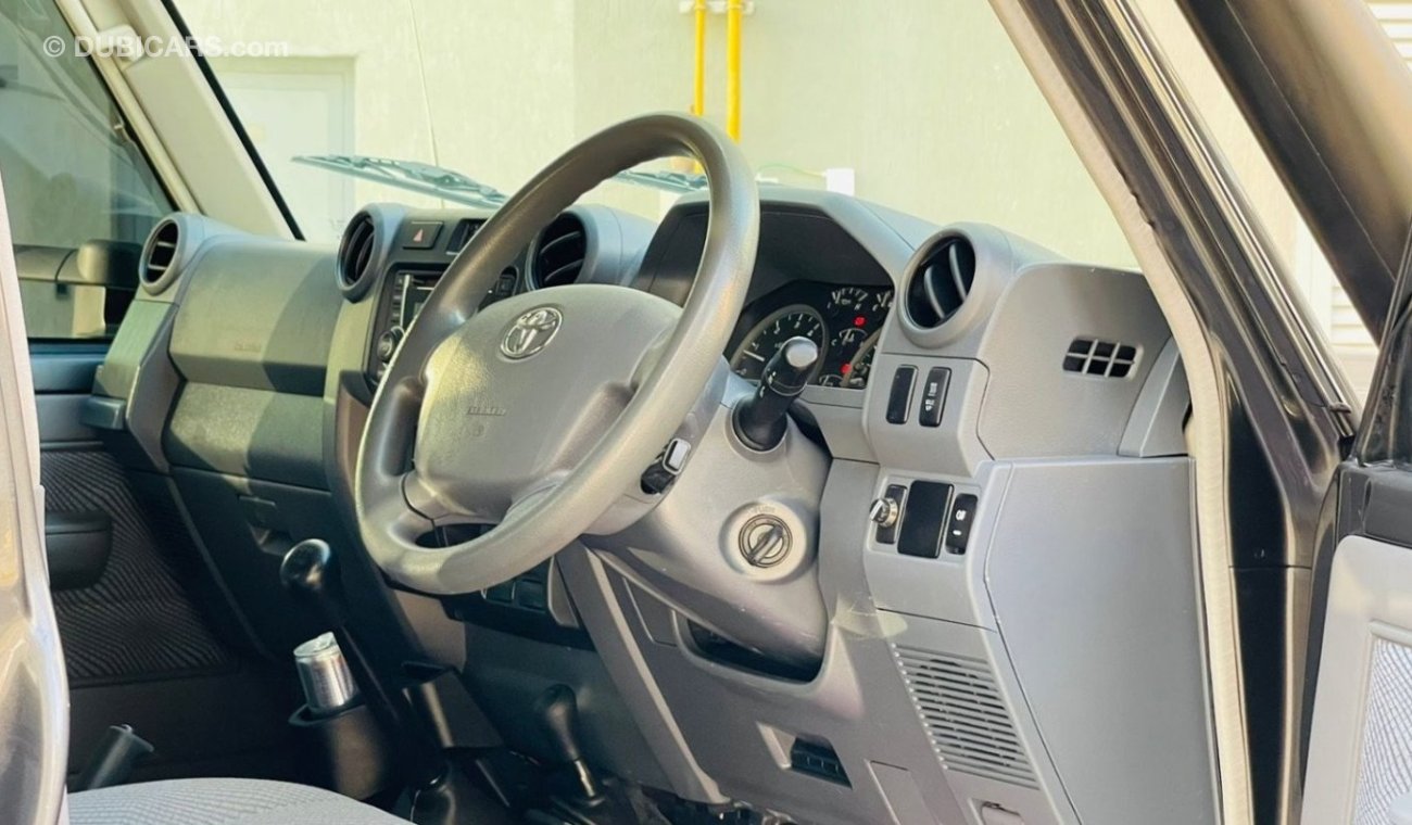 Toyota Land Cruiser 70 2016 4x4 Diesel V8 Manual 4.5L Off-Road Tires Premium Condition