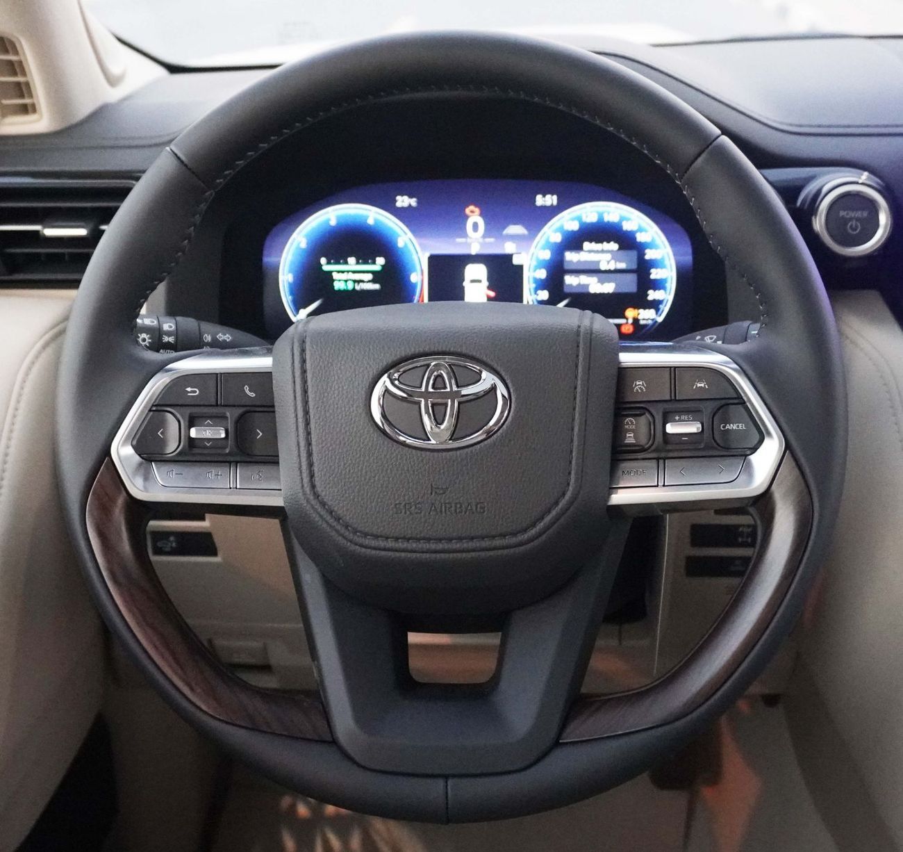 تويوتا لاند كروزر 2025 MODEL TOYOTA LAND CRUISER VX 3.5L HYBRID