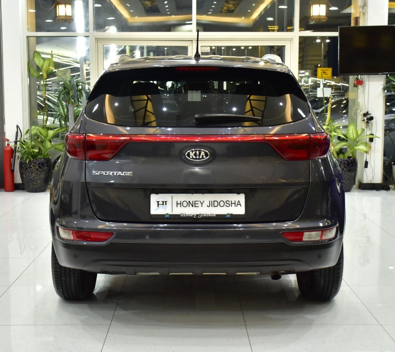 Kia Sportage EXCELLENT DEAL for our KIA Sportage ( 2017 Model ) in Grey Color GCC Specs