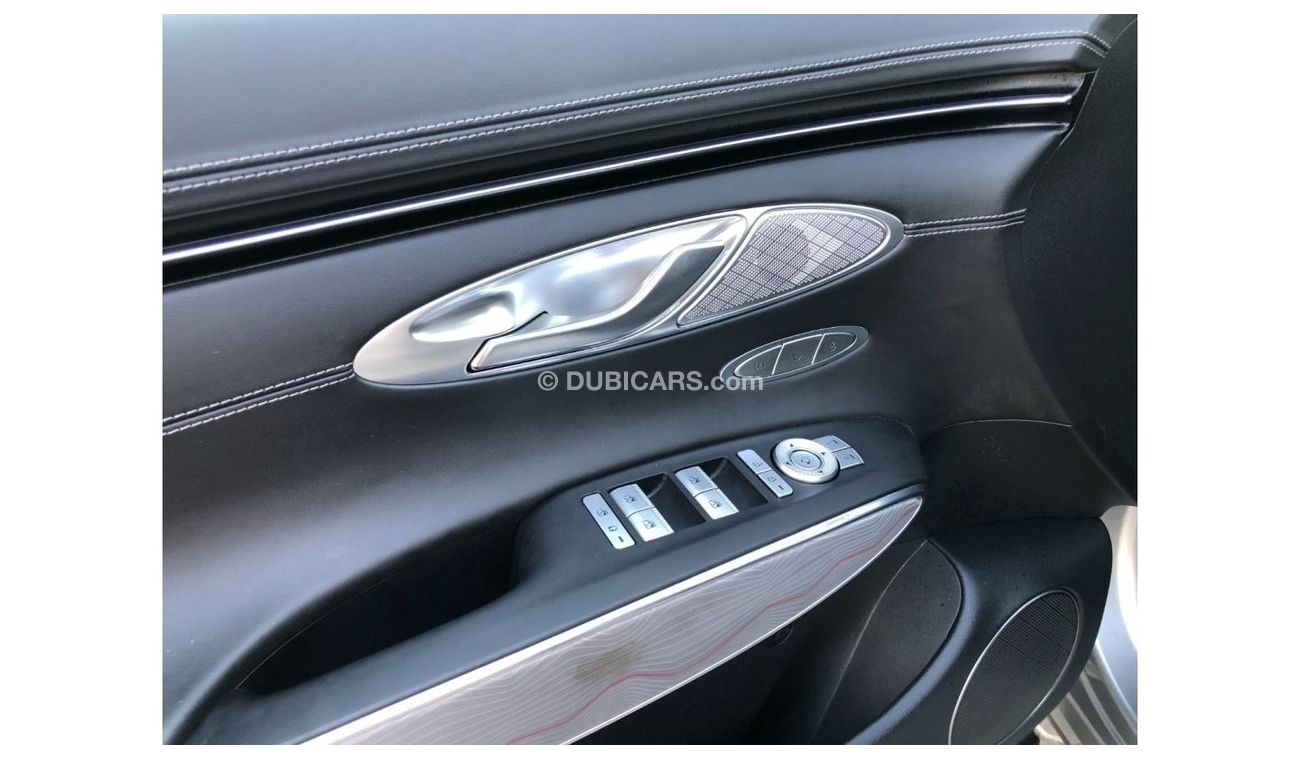 جينيسس GV70 بريميوم Canadian import