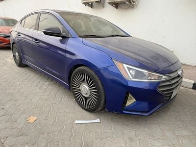 هيونداي إلانترا