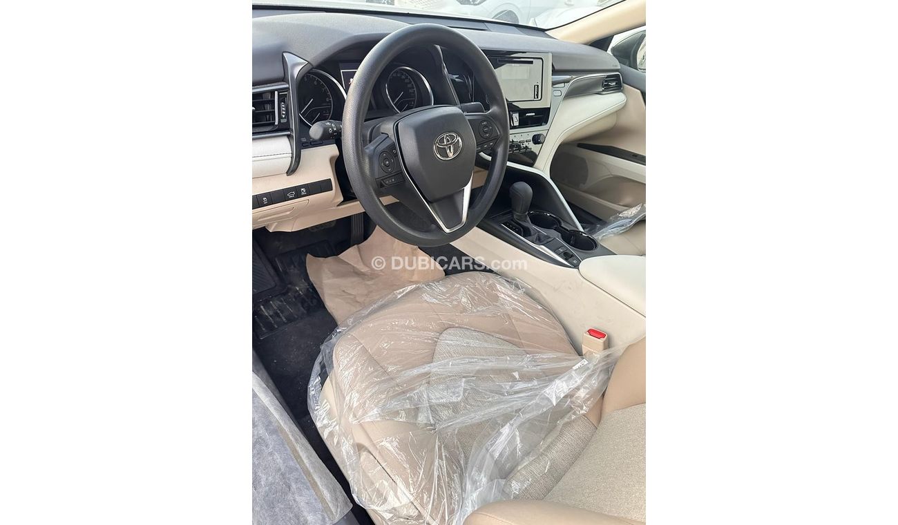 Toyota Camry Camry LE, 2.5L