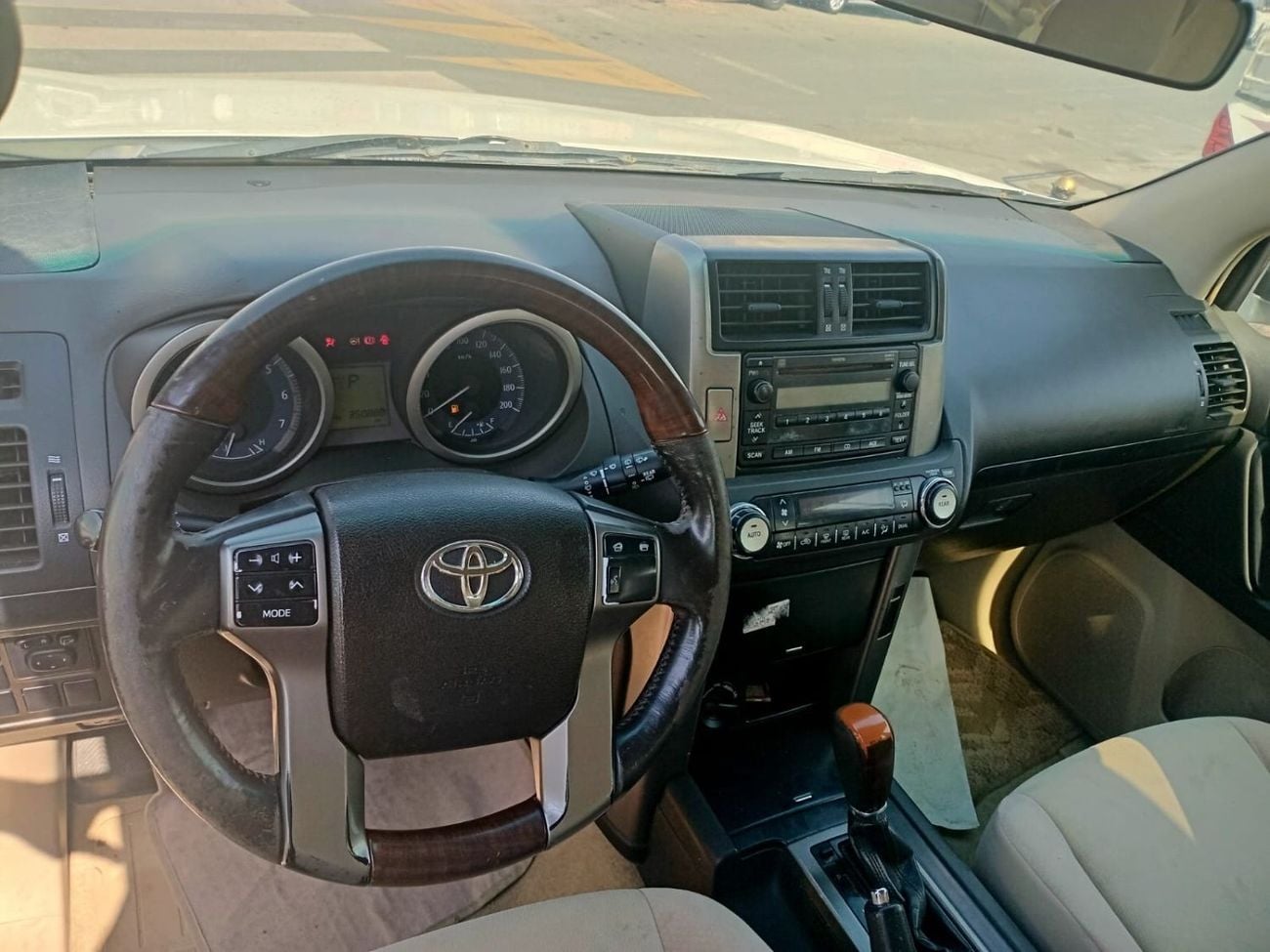 تويوتا برادو 2.7L 4WD PETROL TXL AUTOMATIC TRANSMISSION