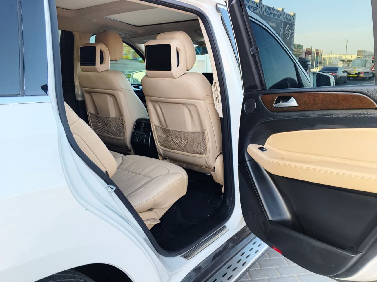 مرسيدس بنز GLS 450 very clean car