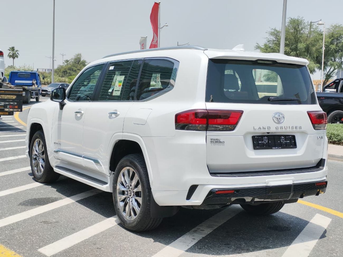 Toyota Land Cruiser 2026 Toyota Land Cruiser LC300 VXR (Full-Option) 3.5L V6 Twin Turbo Petrol A/T 4WD Export Only