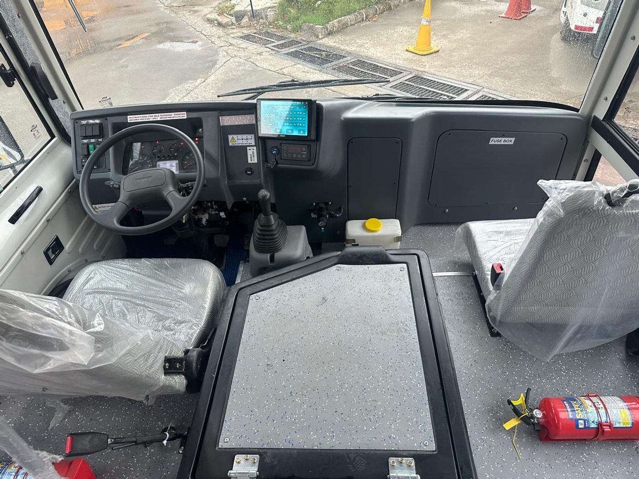 إس إم إل إيسوزو S7 بس SML-Isuzu S7 Bus 3455cc 33 SEATER Double Door AC Diesel MT