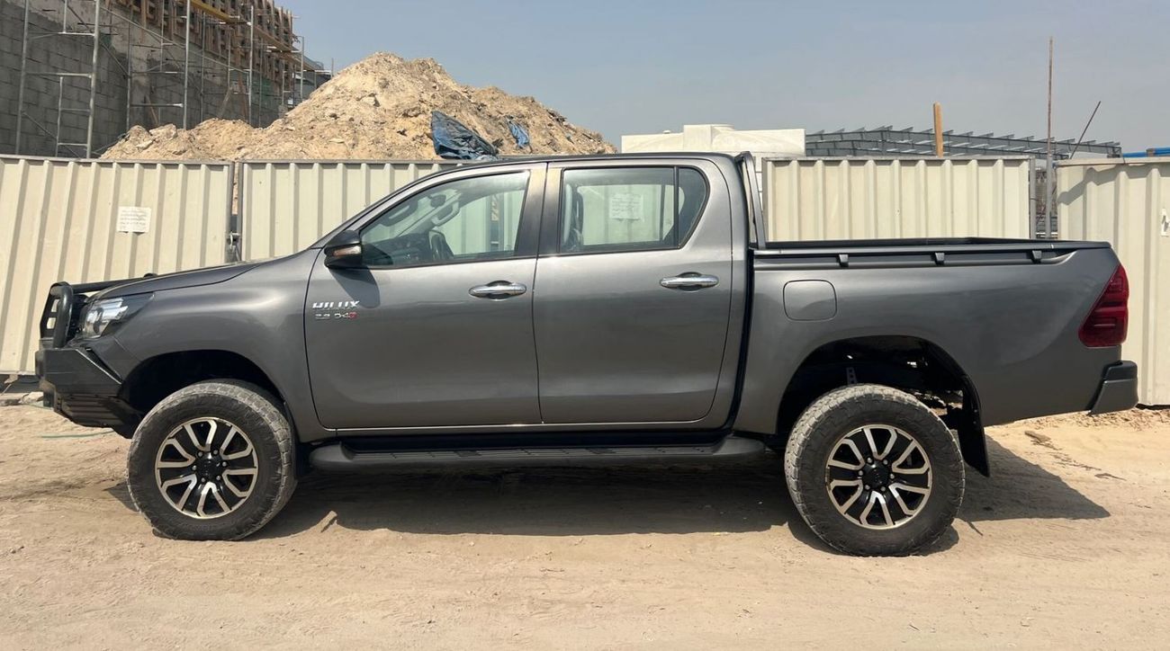 Toyota Hilux DIESEL 2.8L RIGHT HAND MANUAL GEAR YEAR 2017