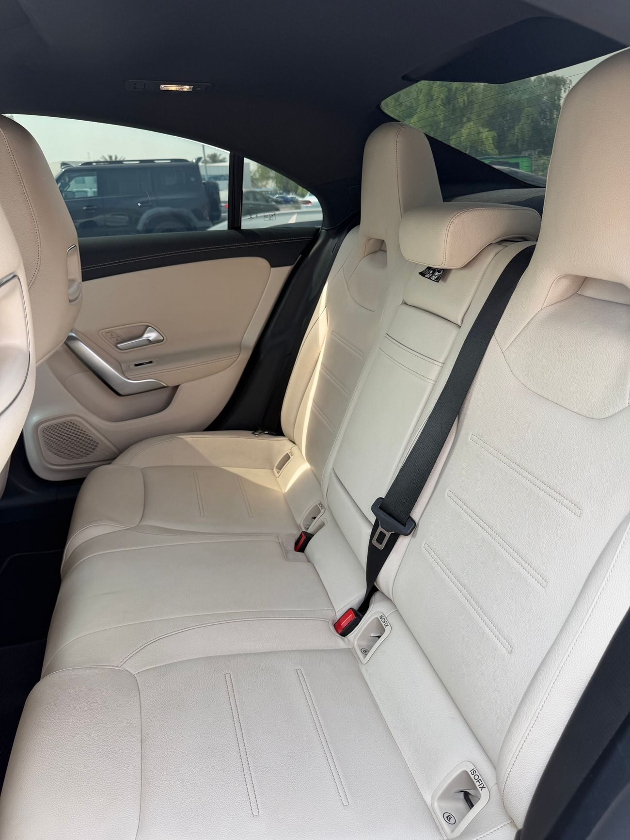 Mercedes Benz CLA250