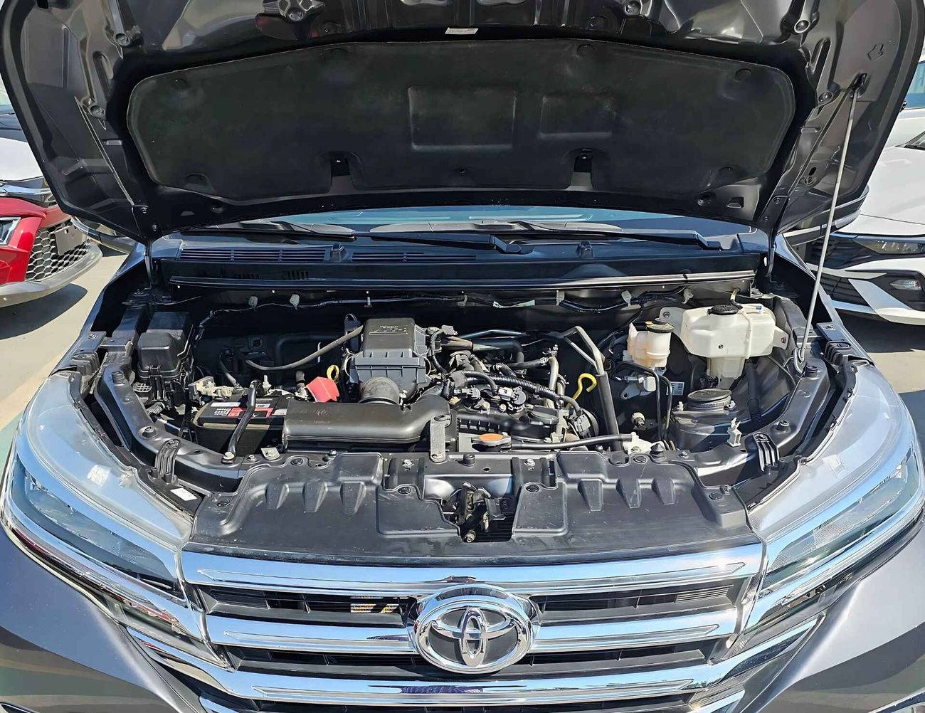 تويوتا راش EX GCC/ 7 SEATS/ RIMS/  LOW MILEGAE/ EXPORT ONLY / LOT#34572