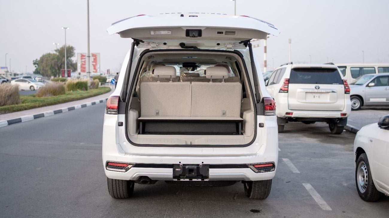 Toyota Land Cruiser 2025 Toyota Land Cruiser 300 VXR 3.5L AT Hybrid (White-Beige)