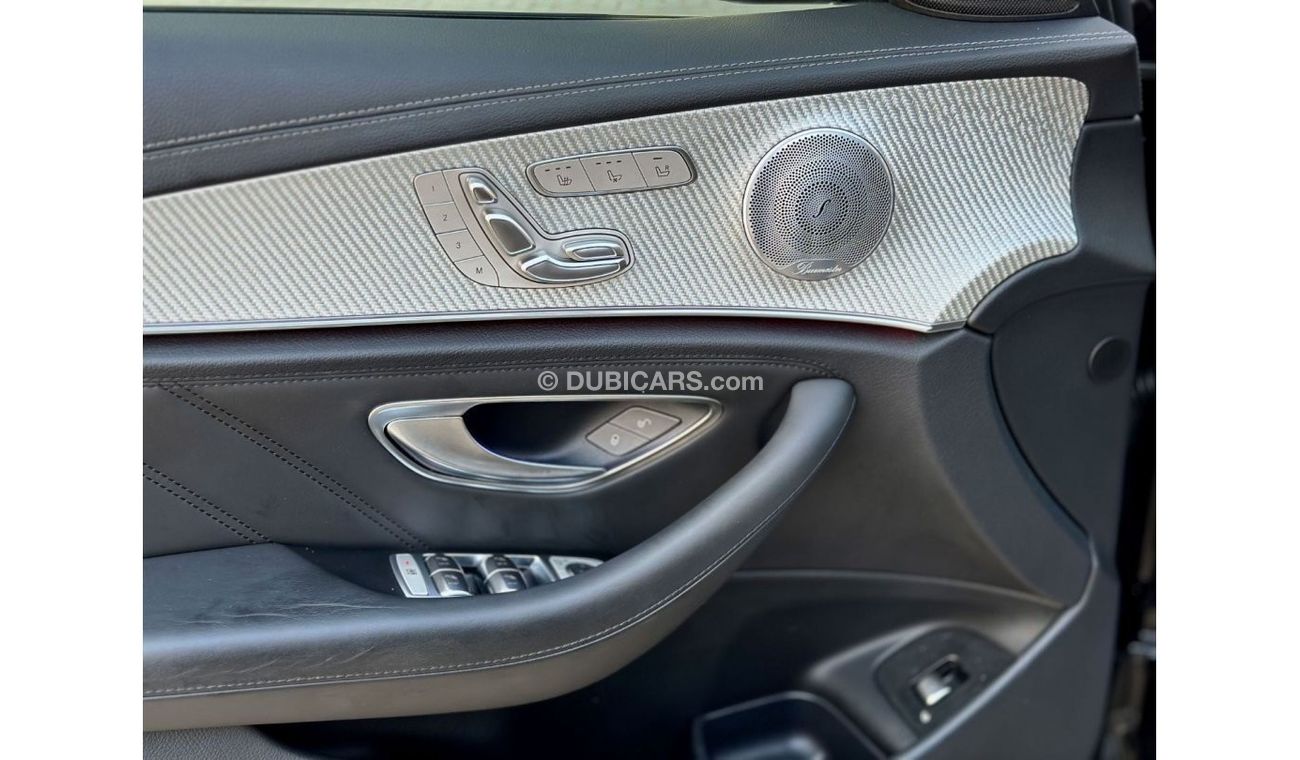 مرسيدس بنز E 53